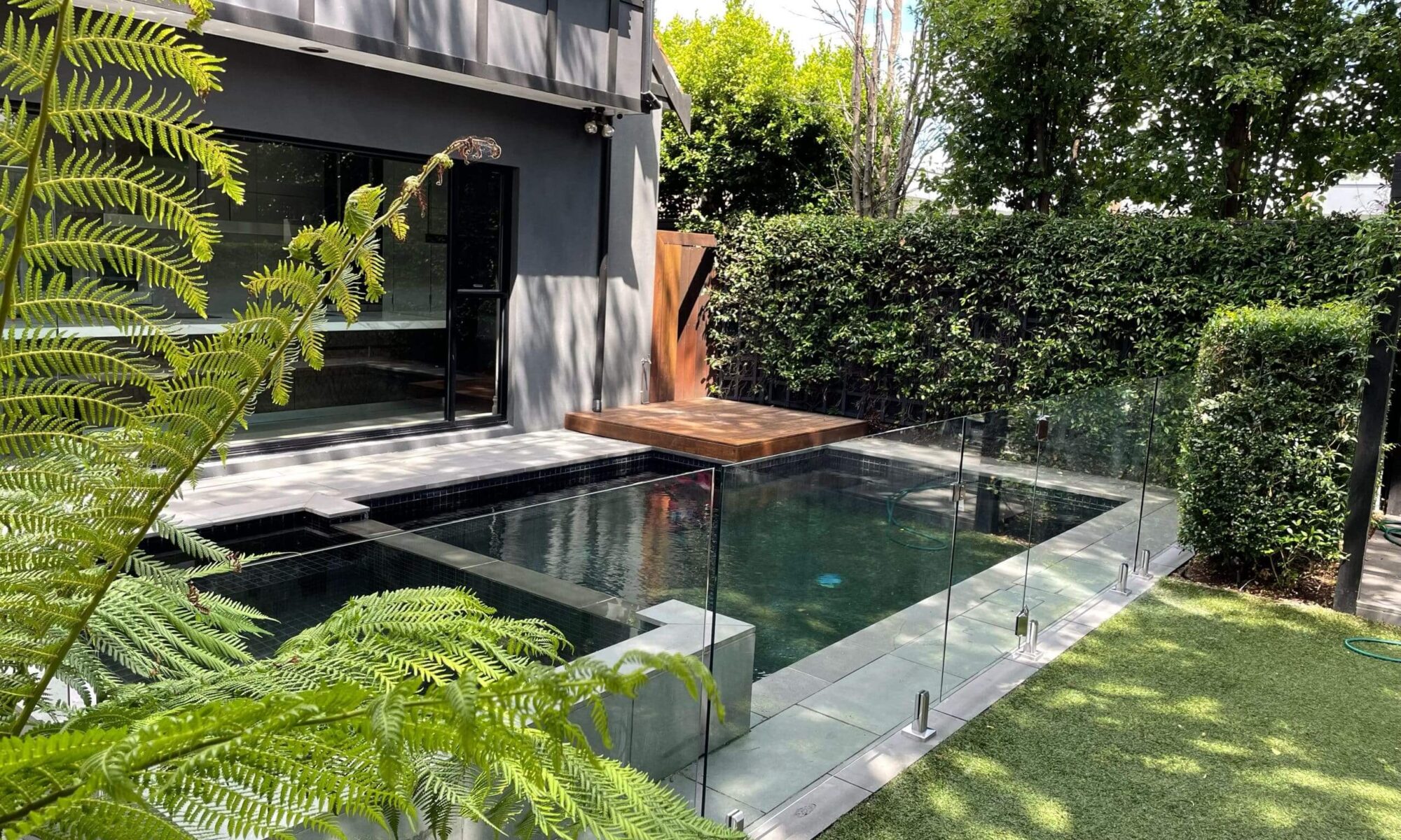 Frameless Glass Fencing